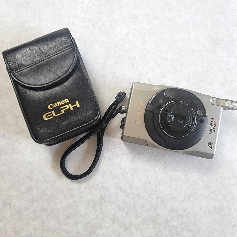Canon ELPH 370Z APS Film Camera Silver 23-69mm Zoom Lens with Case Untested